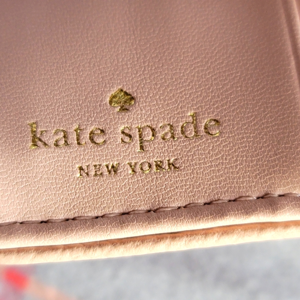 Kate Spade EUC bifold with double zippers in blush